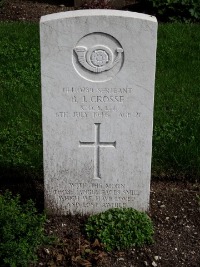 Klagenfurt War Cemetery - Crosse, Bertram John